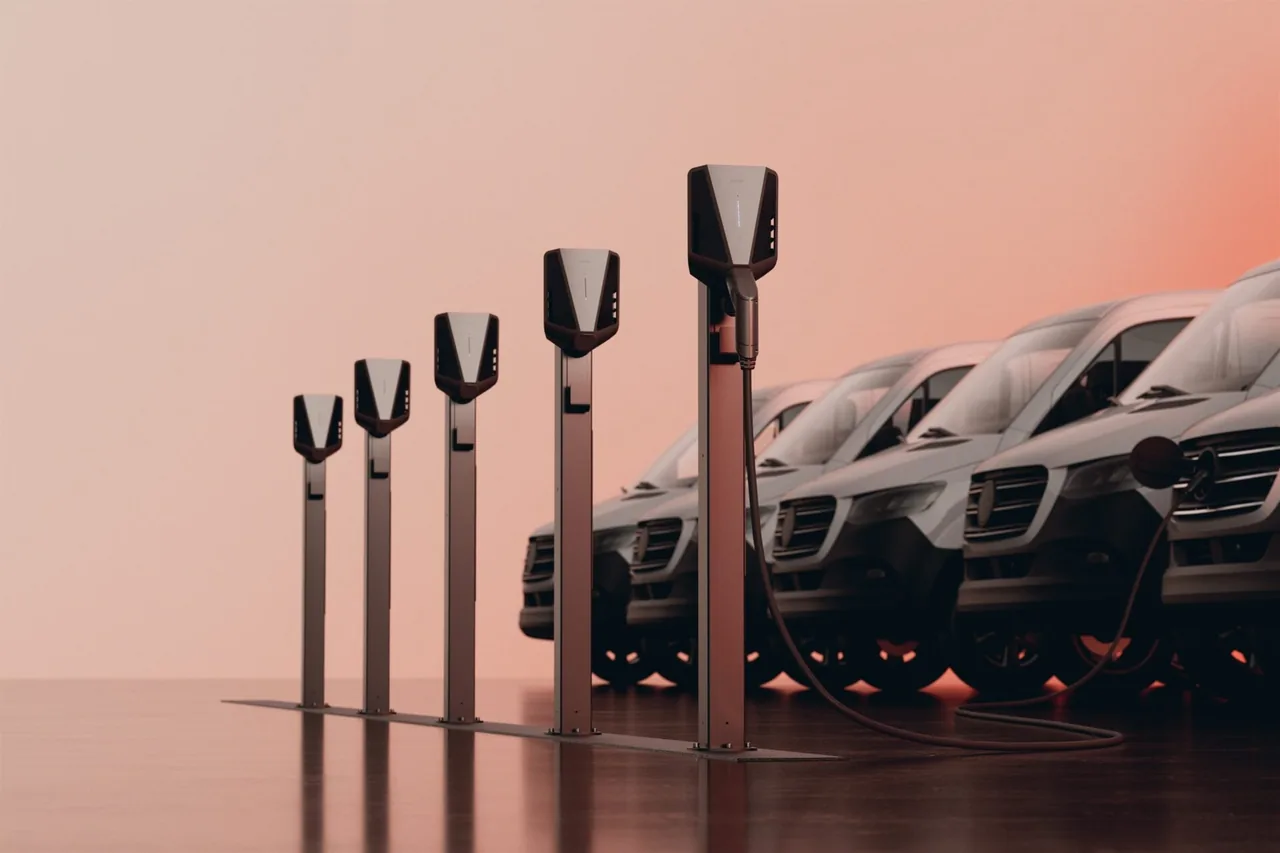 Laadpalen voor autodealers Laadstations op een dealerterrein voor voorraad en klantparkeren